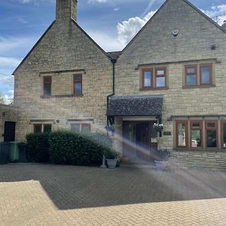 Cotswolds Luxury House In Central Bourton Large Sleeps 2-11. Pet Friendly. Dış mekan fotoğraf