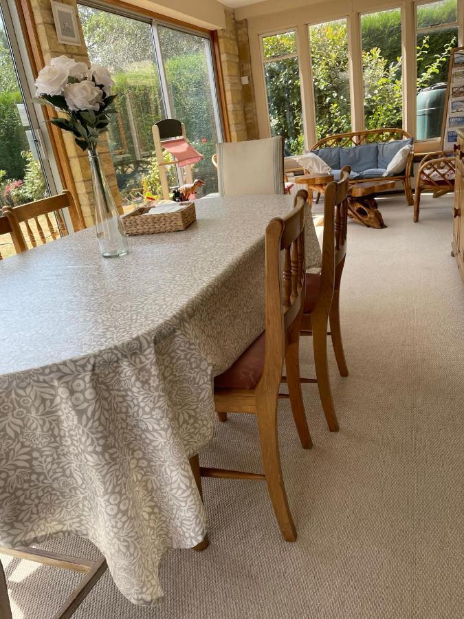 Cotswolds Luxury House In Central Bourton Large Sleeps 2-11. Pet Friendly. Dış mekan fotoğraf