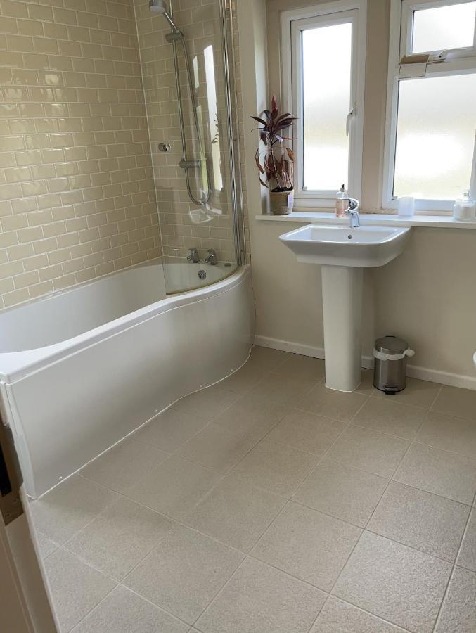 Cotswolds Luxury House In Central Bourton Large Sleeps 2-11. Pet Friendly. Dış mekan fotoğraf