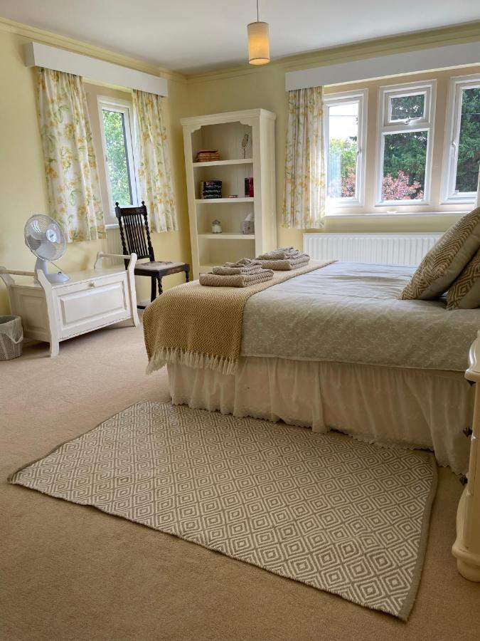 Cotswolds Luxury House In Central Bourton Large Sleeps 2-11. Pet Friendly. Dış mekan fotoğraf